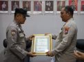 Kapolres Trenggalek Beri Penghargaan Kanit Binmas Polsek Bilahulu