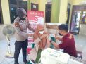 Dalam Rangka Hari Polwan ke-74, Srikandi Polres Gresik Gelar Vaksin dan Pengobatan Gratis