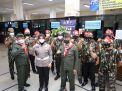 HUT RI ke-77, Petugas Samsat Kenakan Baju Pejuang