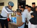 Kapolres Tulungagung Usung Jargon SELARAS saat Gowes Santuni Anak Yatim