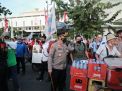 Ribuan Personel Gabungan Lakukan Pengamanan Aksi Unras, Kapolrestabes Borong Dagangan PKL
