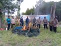 Demi Cegah Kerusakan Ekosistem, Satpolairud Polres Gresik Musnahkan Jaring Trawl