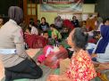 Polres Trenggalek Terjunkan Personil Trauma Healing untuk Anak Korban Banjir