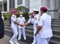 Dankodiklatal Selaku Direktur Politeknik TNI AL Hadiri Upacara Penutupan Dikreg Seskoal XL TA 2022