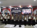 Kapolda Jatim Beri Penghargaan Anggota Polres Ngawi