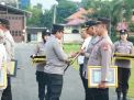 Kapolda Jatim Berikan Penghargaan ke 7 Personil Polres Bojonegoro