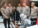 Kapolda Jatim Berikan Kaum DGI Kursi Roda dan Alat Kerajinan
