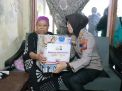 Polres Pelabuhan Tanjung Perak Bagikan Bantuan Kemanusiaan ke Warga Kurang Mampu
