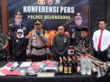 Polres Bojonegoro Bersama Forkopimda Lakukan Pemusnahan Miras dan Knalpot Brong Jelang Lebaran