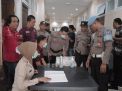 Polres Gresik Tes Urine Rutin ke Anggota Secara Acak
