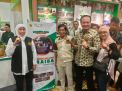 Gubernur Jatim Kunjungi Stand Perhutani di Pameran Produk LMDH