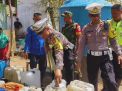 Satlantas Polres Bondowoso di HUT ke-68, Sumbang Tandon dan Dropping Air Bersih