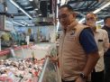Tim Satgas Pangan Polda Jatim Sidak Bapokting di Pasar Gresik Jelang Lebaran