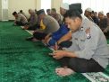 Polres Gresik Gelar Binrohtal Tingkatkan Keimanan dan Profesionalisme Personil