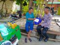 Sambut HUT Bhayangkara ke-78, Polsek Wringinanom Bagi Sembako ke PKL