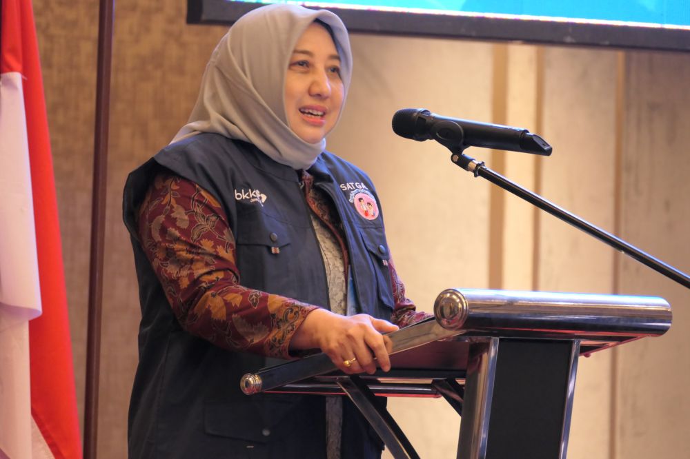 Kaperwil BKKBN Jatim Dra. Maria Ernawati