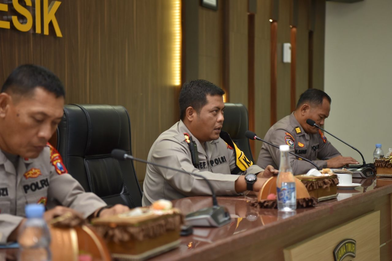 Kapolres Gresik AKBP Arief Kurniawan