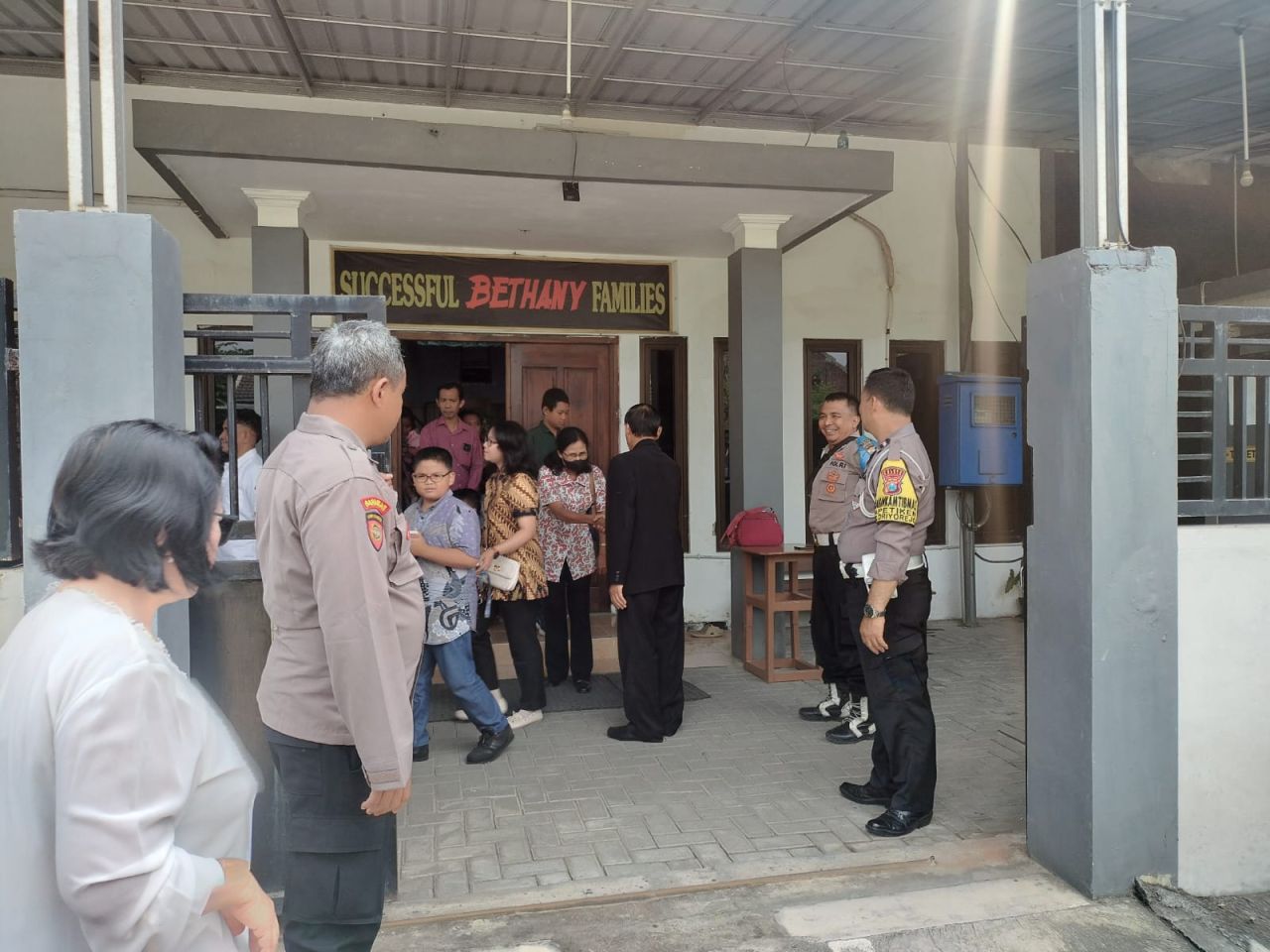 Polres Gresik jaga kondusivitas ibadah Minggu di Gereja