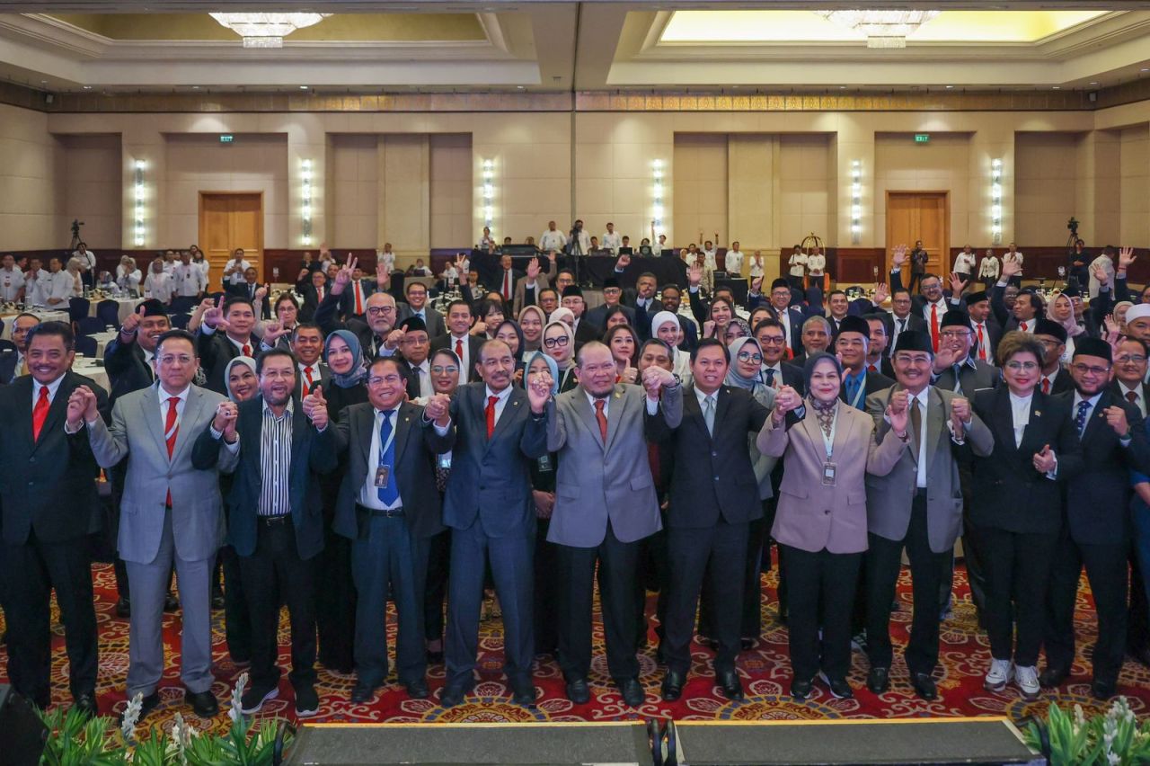 Ketua DPD RI AA LaNyalla Mahmud Mattalitti di acara orientasi anggota terpilih