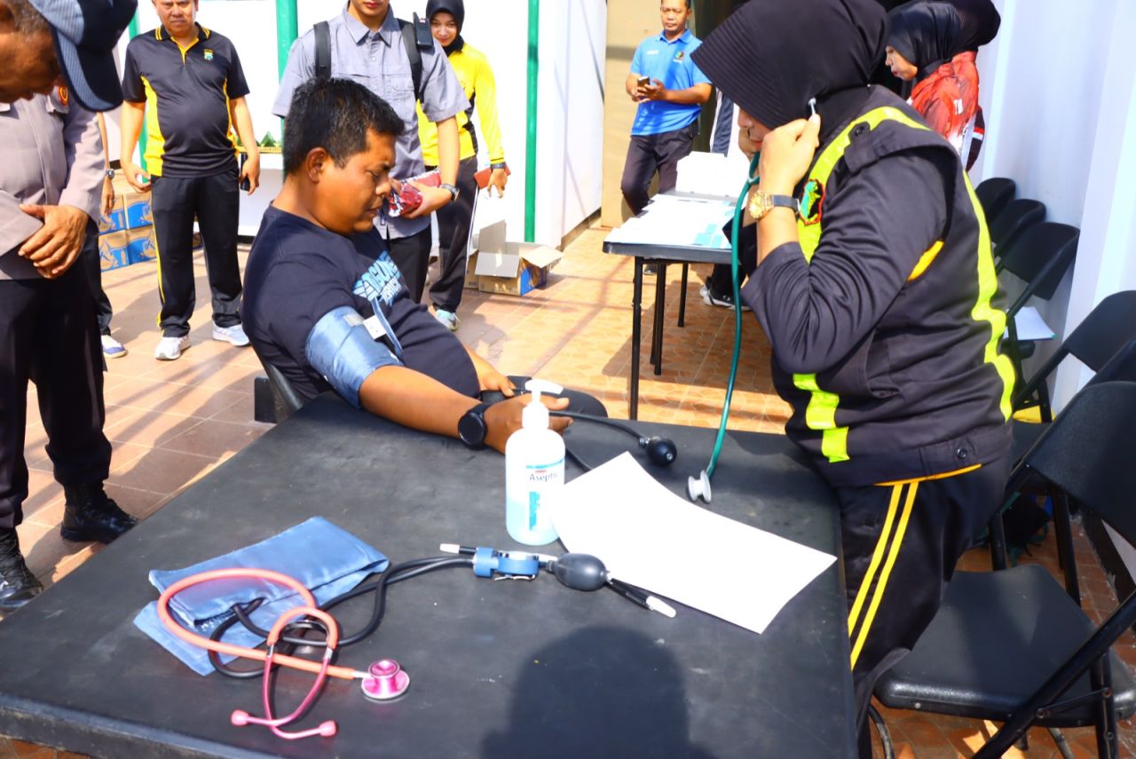 Kapolres Gresik AKBP Arief Kurniawan ikuti rangkaian