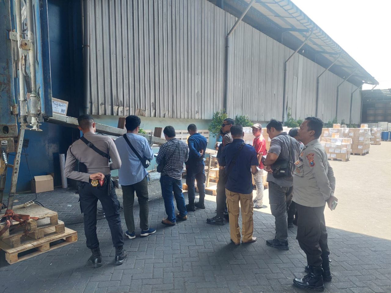 Polres Gresik kawal pengiriman surat suara ke Sulsel