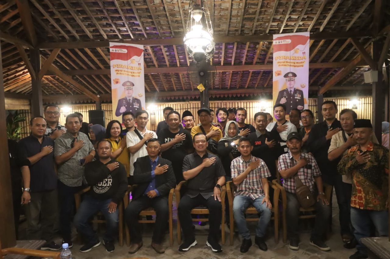 Polres Tulungagung Gelar Piramida