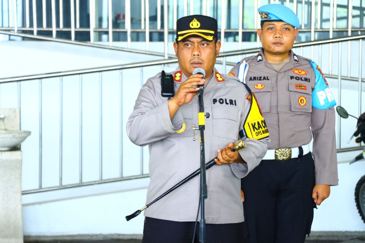 Kapolres Gresik AKBP Arief Kurniawan