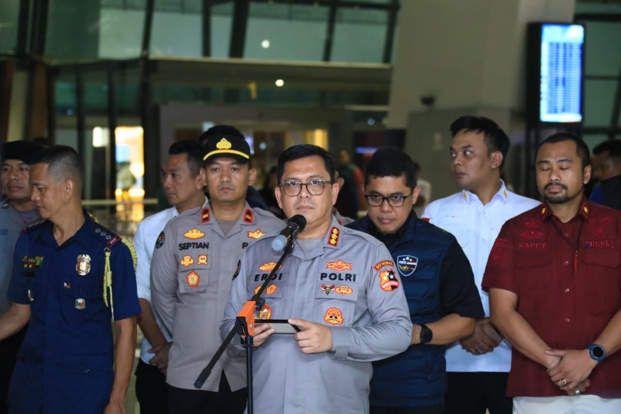 Dittipidsiber Bareskrim Polri Pulangkan DPO Kasus Judi Online W88