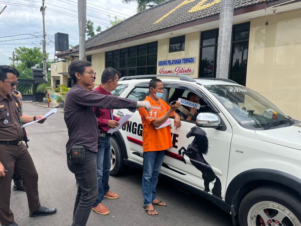 Polres Nganjuk Gelar Rekonstruksi Kasus Pembunuhan di Lengkong