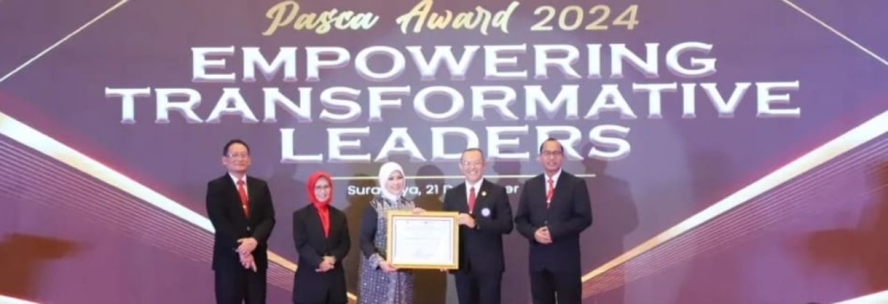 Kajati Jatim Terima Penghargaan Inspiring Restorative Justice and Humanity