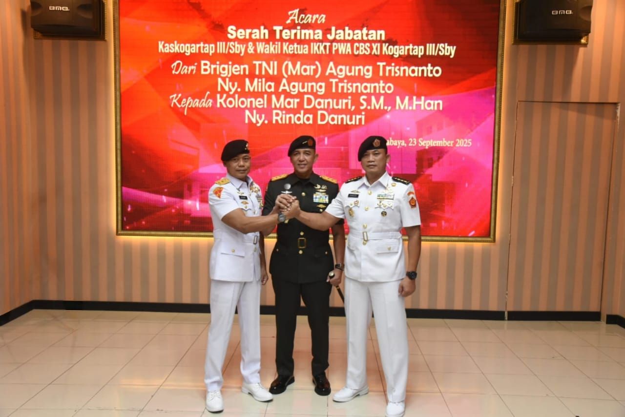 Mayjen TNI Rudy Saladin Lantik Kolonel Marinir Danuri Jadi Kaskogartap III/Surabaya