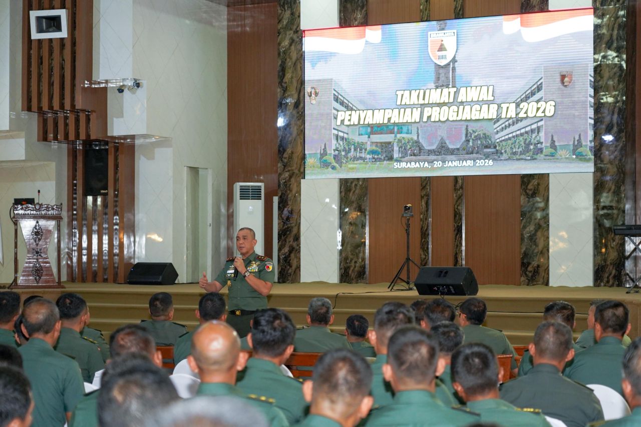 Pangdam V/Brawijaya Ikuti Taklimat Awal Progjagar TA 2026 Rapim TNI AD Secara Vidcon