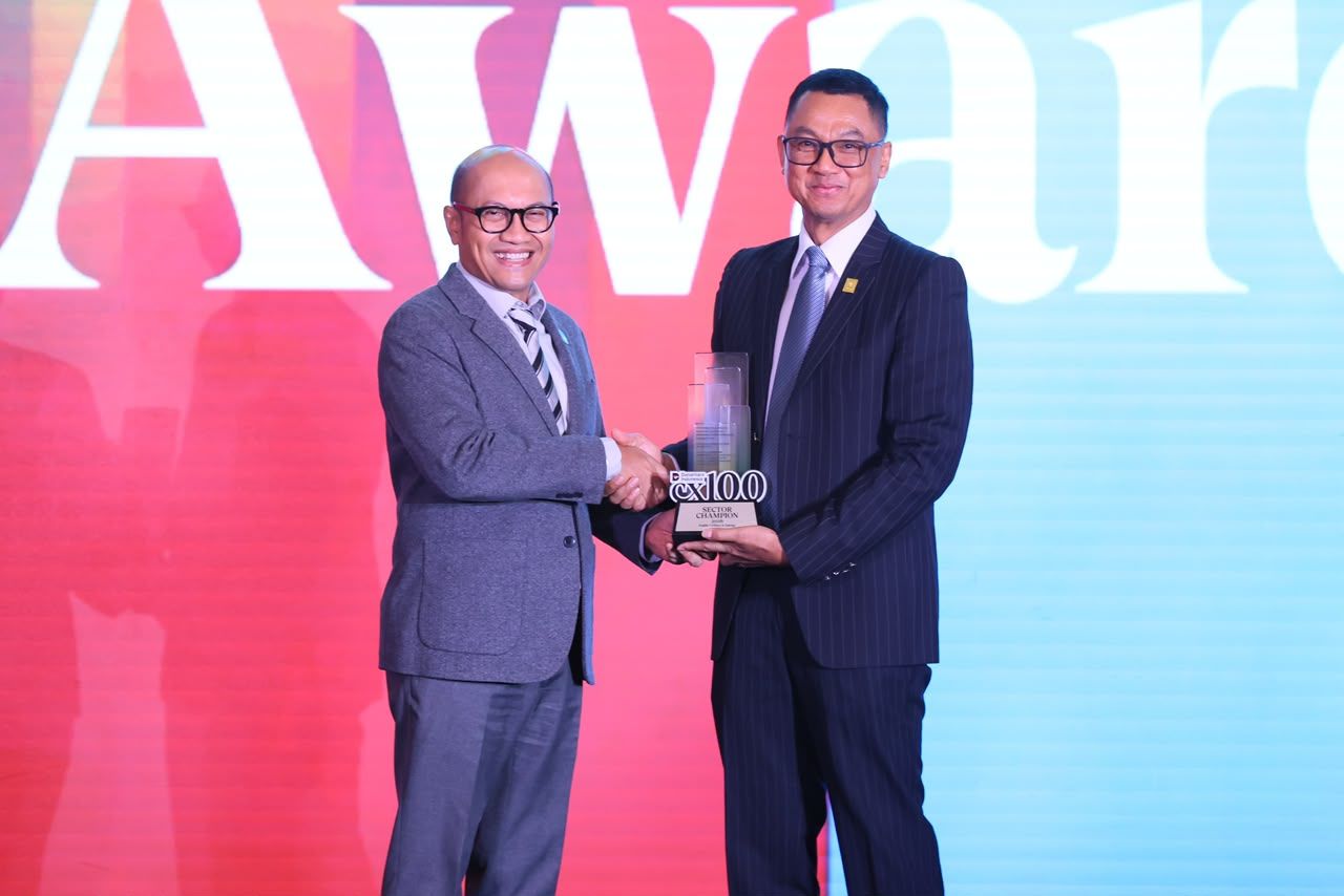 Transformasi Berorientasi Pelanggan Antar PLN Raih Sector Champion dan Runner Up Indonesia CX100