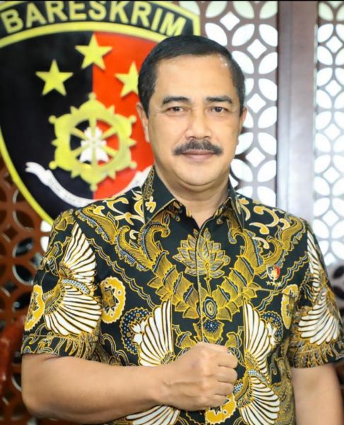 Kabareskrim Polri Komjen Agus Andrianto saat memberikan keterangan