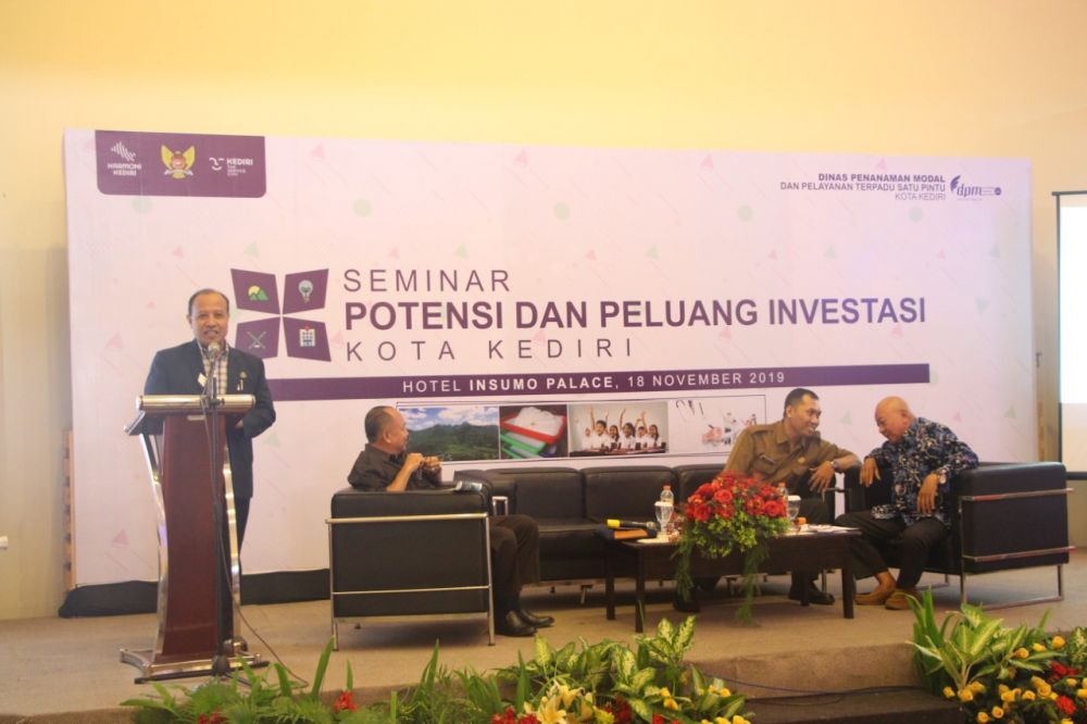 Dr Ir Jamhadi, MBA,  saat memaparkan potensi dan peluang investasi Kota Kediri