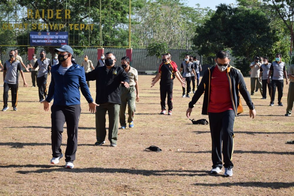 Dandim 0822 Bondowoso Olahraga Bersama TNI-Polri dan Masyarakat