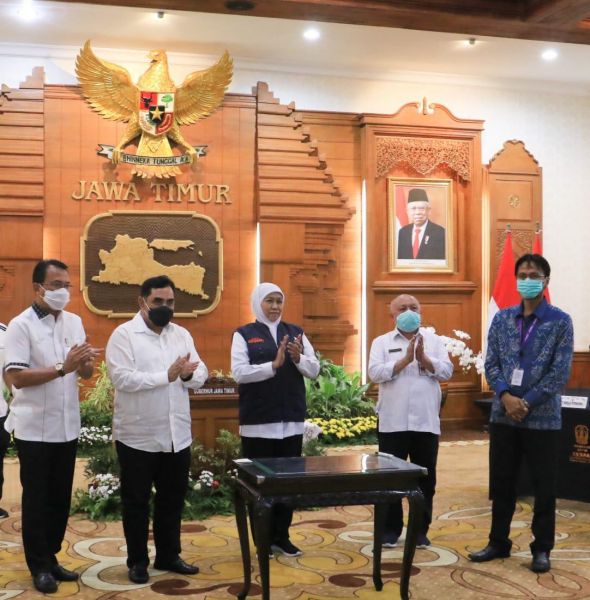 Khofifah Bersama Menteri Perindustrian dan Mentan Resmikan PCTC