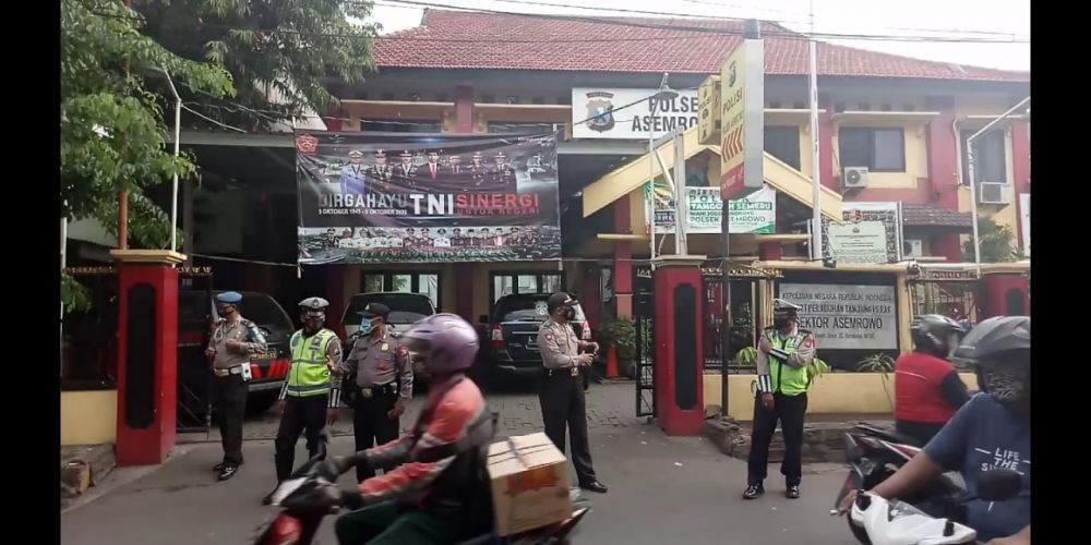 Polsek Asemrowo Ops Yustisi dalam rangka prokes Covid-19