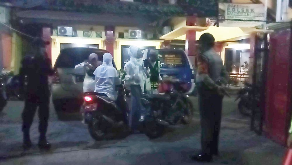 Polsek Asemrowo Gelar Gabungan Ops Yustisi Prokes