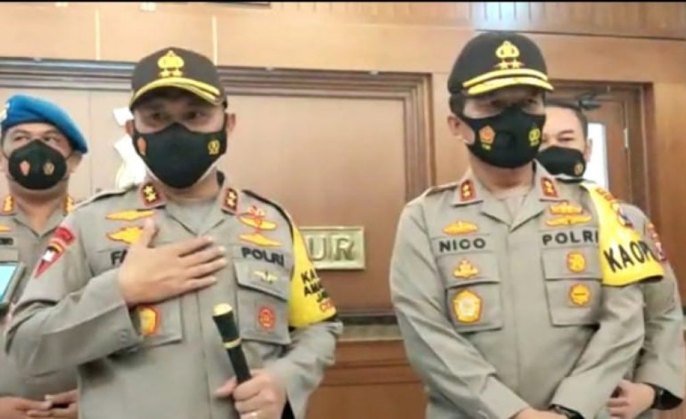 Kapolda Jatim Irjen pol Nico Afinta bersama Kapolda Metro Jaya M. Fadil Imran