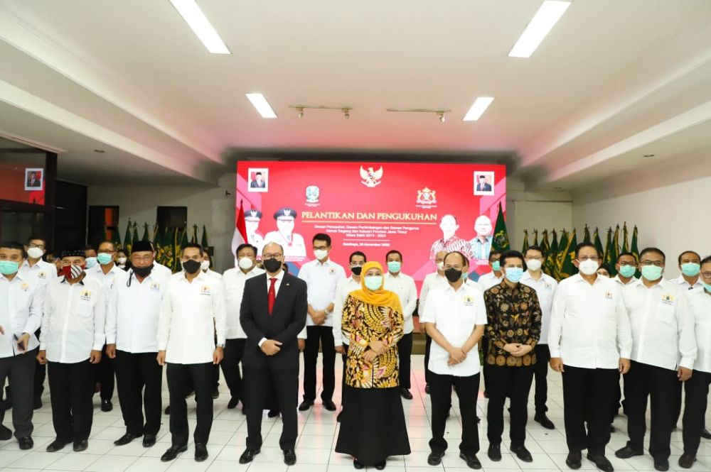 Khofifah Minta Kadin Jatim Perkuat Tranformasi Digital dan Profesional