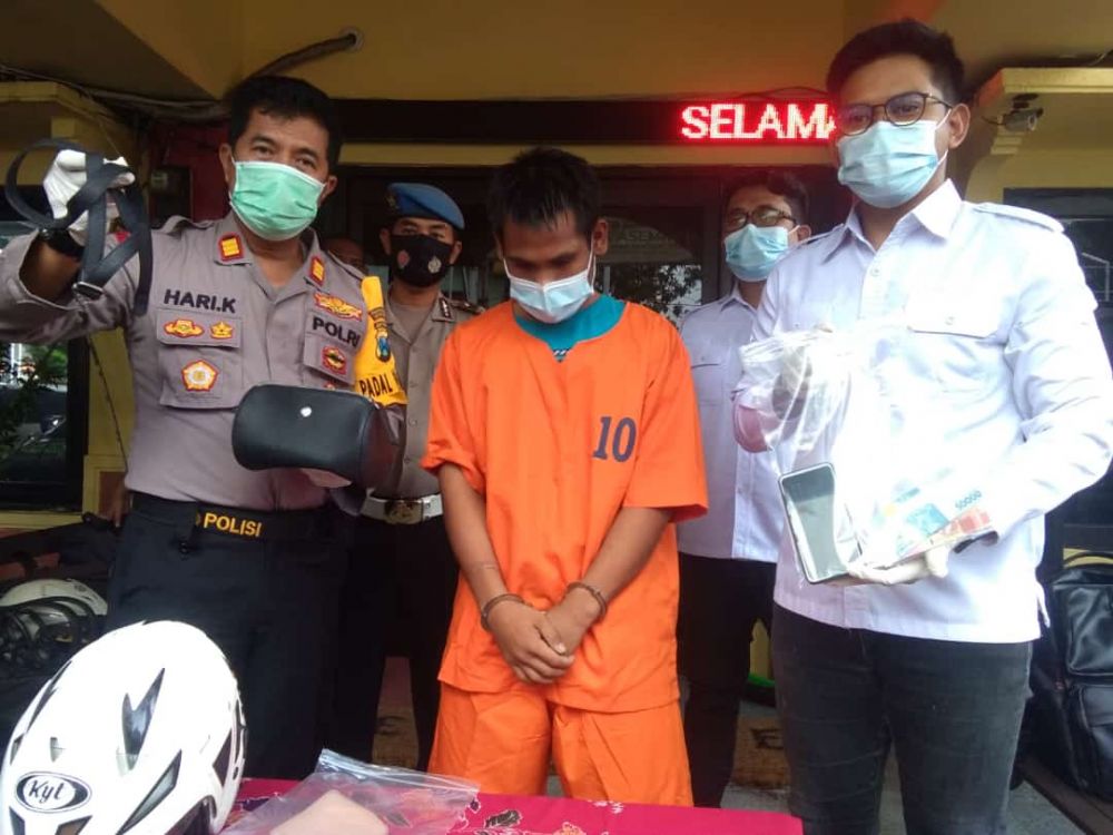 Kapolsek Asemrowo di dampingi Kanit Reskrim Polsek Asemrowo