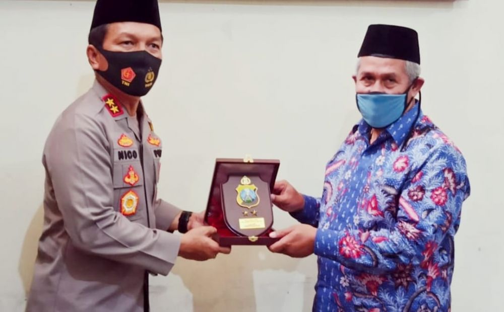 Kapolda Jatim silaturahim ke ponpes tangguh
