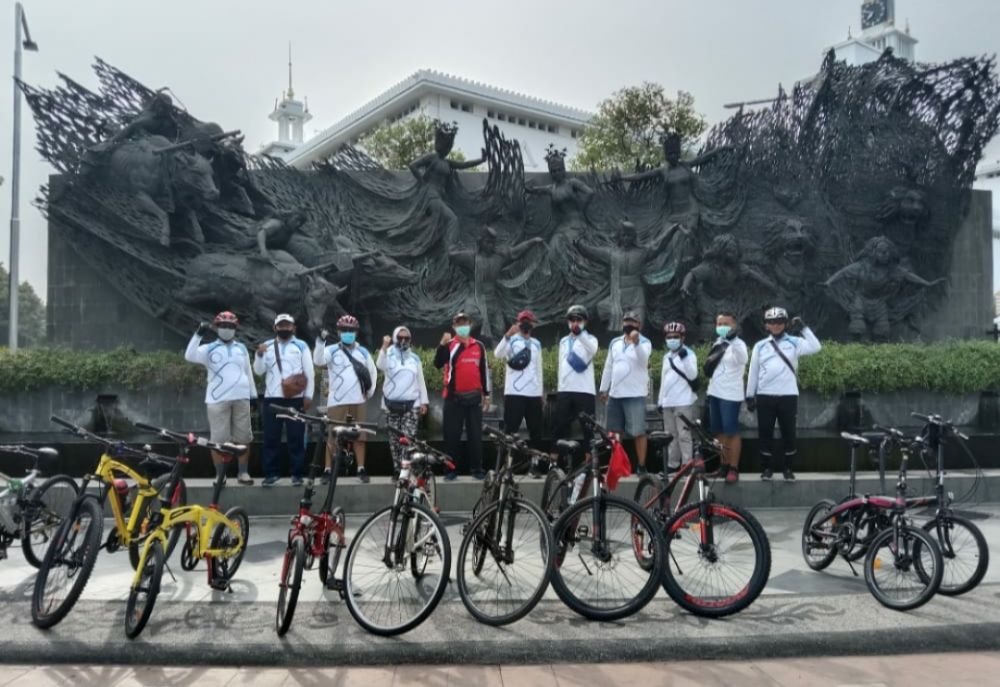 Para pegowes GBK ATT foto bersama