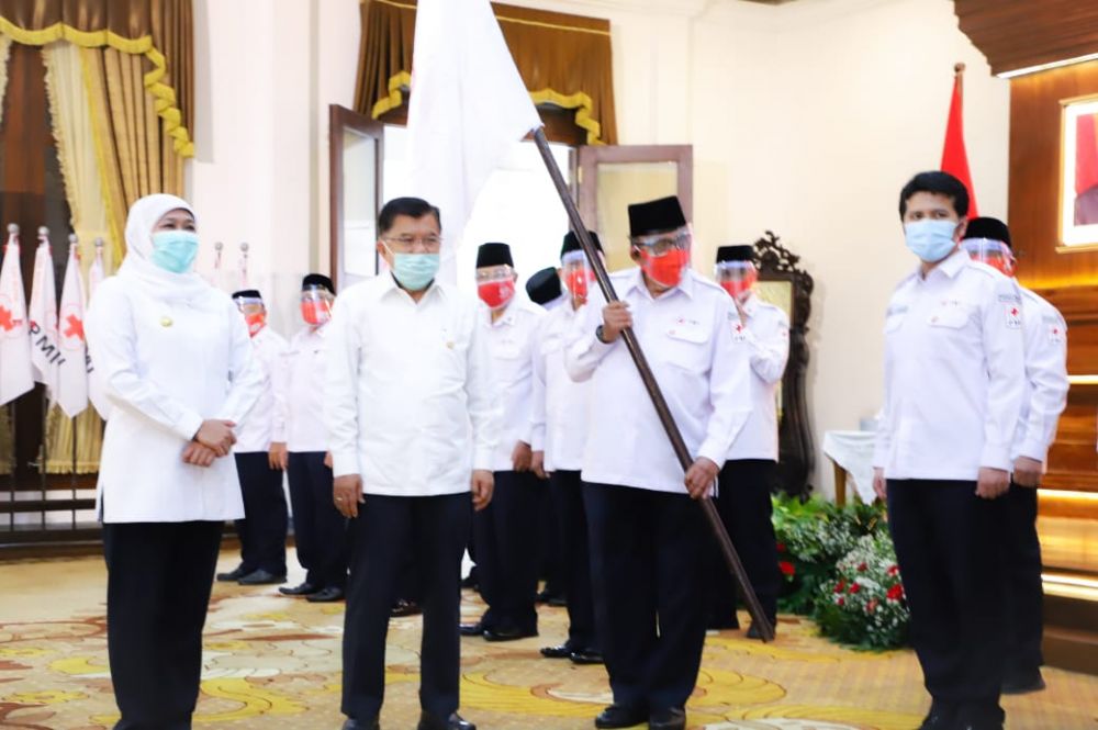 Jusuf Kalla Lantik dewan kehormatan dan pengurus PMI provinsi Jatim masa bakti 2020-2025