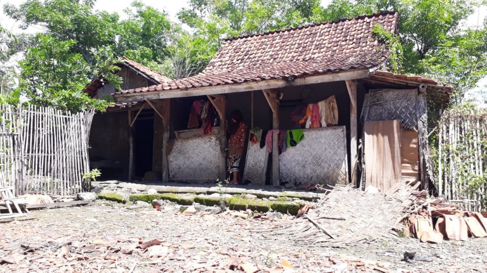 Rumah Mardinep Dusun Bunut Desa Sejati, Kec. Camplong, Kab Sampang