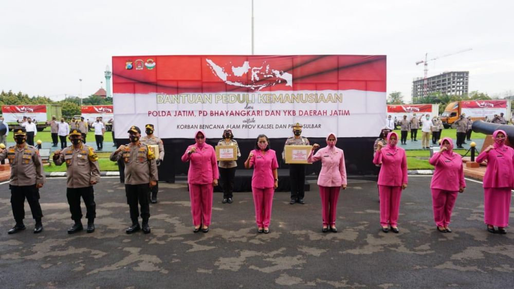 Pengurus daerah berfoto bersama