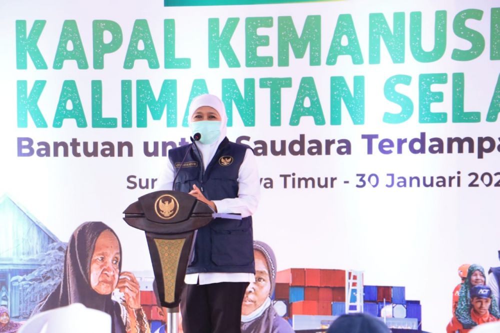 Gubernur Jatim Khofifah Indar Parawansa Bersama ACT Dan YP3I Lepas Kapal Kemanusiaan ke Kalimantan Selatan