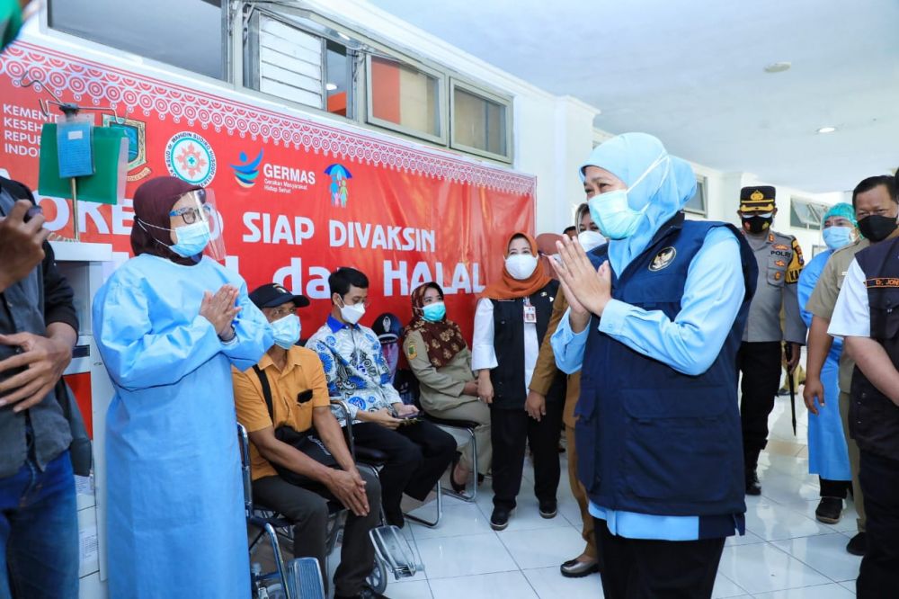 Gubernur Jatim Khofifah Indar Parawansa apresiasi klinik vaksinasi RSUD Mojokerto