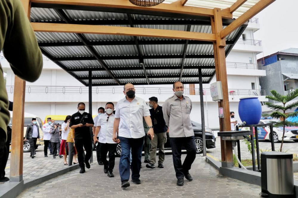 Ketua DPD RI LaNyalla berharap pembudidaya rumput laut bisa mendongkrak Indonesia Timur